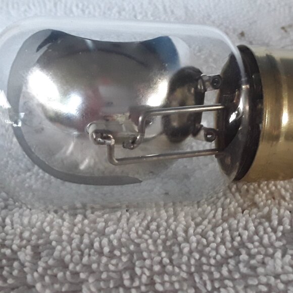 Vintage G.E Projector Lamp- DFE, 30V, 80W never used, box is worn due to age - Picture 5 of 6